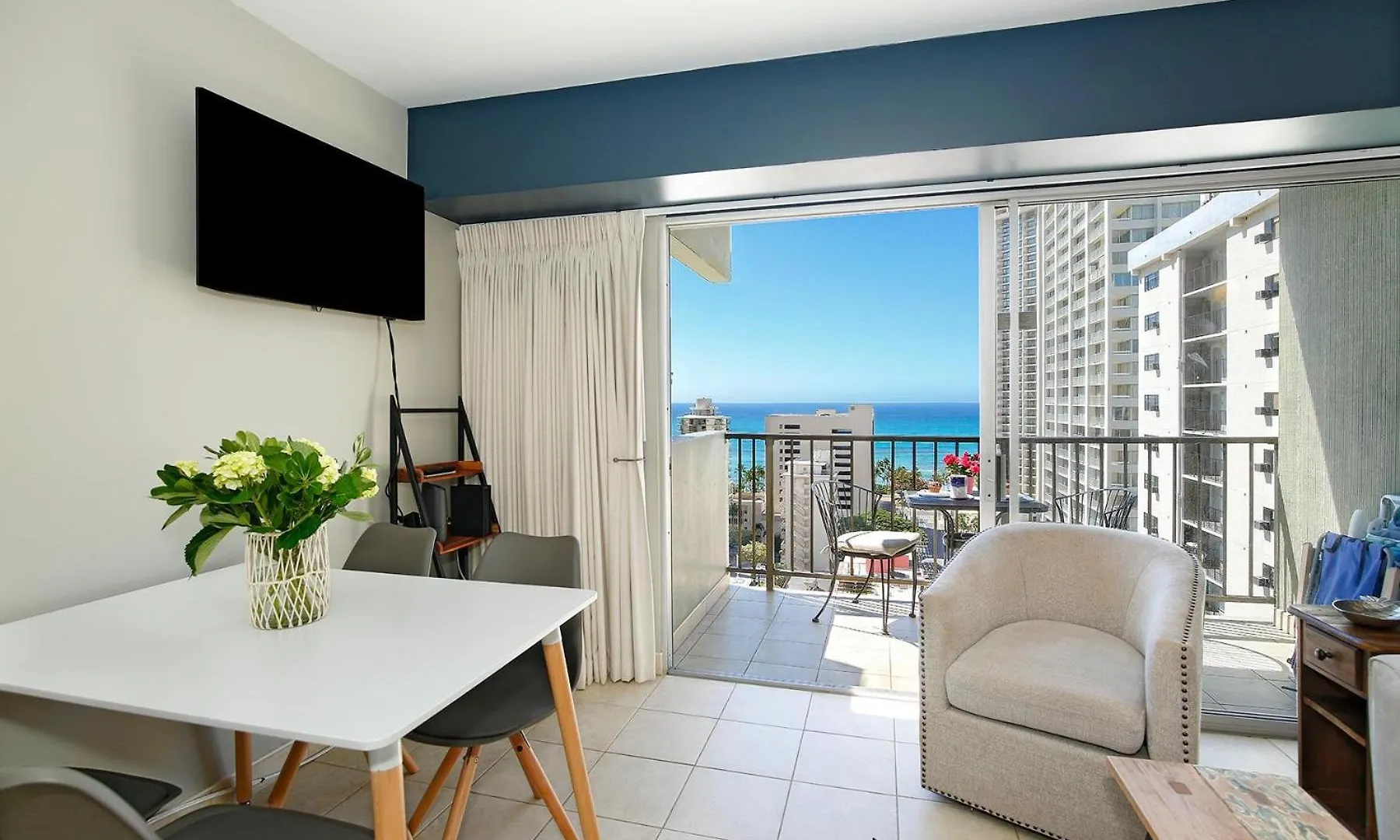 Waikiki Park Heights #1707 Bed & Breakfast Honolulu