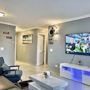 Waikiki 2 Bedrooms 2 Bathrooms With 1 Free Parking Space Honolulu